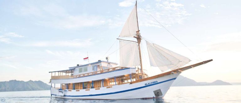 3 Day 2 Night Komodo Liveaboard in 2027: How to Choose the Right Boat (From the Crew Who Sail It Weekly)