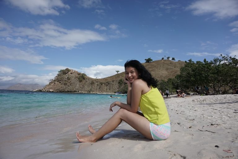Komodo 3 Island Liveaboard 2027 Safety & Prep: Managing Strong Currents, Seasickness, and Reef-Safe Sunscreen Choices