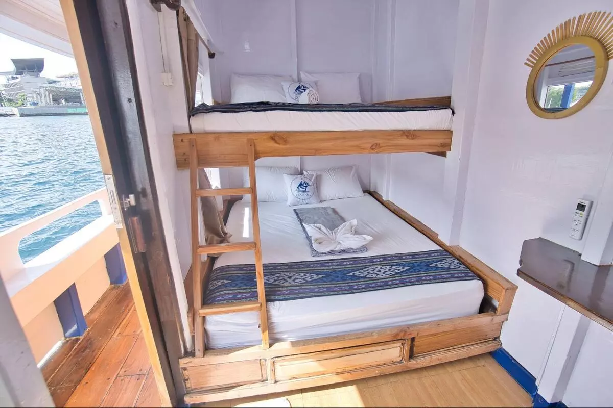Komodo 3 Island Liveaboard for Beginners: What to Pack, Expected Costs, and Advanced Diver Certification Needs