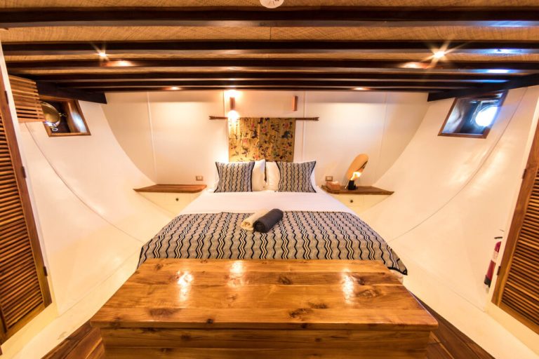 Komodo 3 Island Liveaboard 2027 Value Review: Is Paying USD 500+ Per Day for Premium Mid-Range Cabins Worth It?